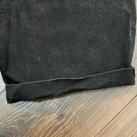 Black Bermuda Shorts - Picture 8 of 9